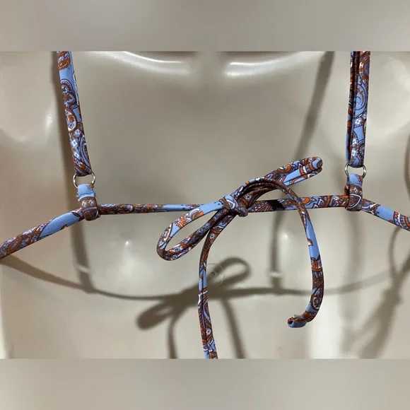 SHEIN Woman size small/medium cup B bikini swim top - Picture 7 of 9